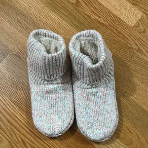 Bombas The Gripper Slipper Bootie Size Large NEW